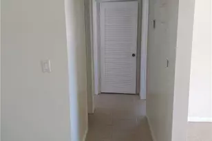 2061 NE 25th Ave, Pompano Beach, FL 33062 - Photo 2