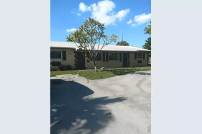 2061 NE 25th Avenue, Pompano Beach, FL 33062 - Photo 1