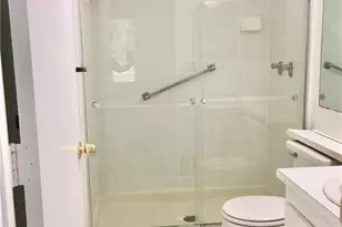 201 Foxtail Dr, Greenacres, FL 33415 - Photo 10