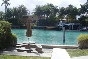 9720 W Bay Harbor Dr, Bay Harbor Islands, FL 33154 - Photo 4