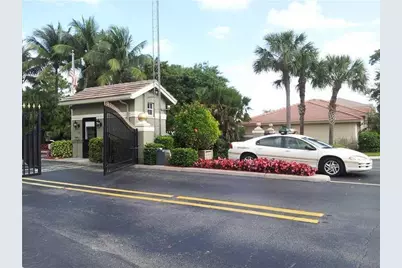 3571 Sahara Springs Boulevard, Pompano Beach, FL 33069 - Photo 12