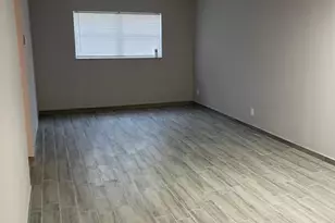 550 SW 2nd Ave, Boca Raton, FL 33432 - Photo 4