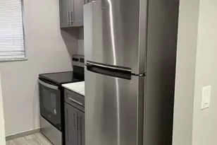 550 SW 2nd Ave, Boca Raton, FL 33432 - Photo 2