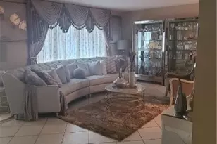 8208 NW 57th Pl, Tamarac, FL 33321 - Photo 12