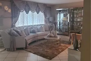 8208 NW 57th Pl, Tamarac, FL 33321 - Photo 12