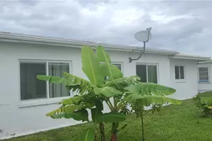 8208 NW 57th Pl, Tamarac, FL 33321 - Photo 28