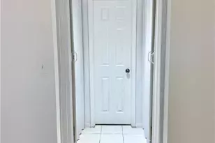 2790 W 60th St, Hialeah, FL 33016 - Photo 10