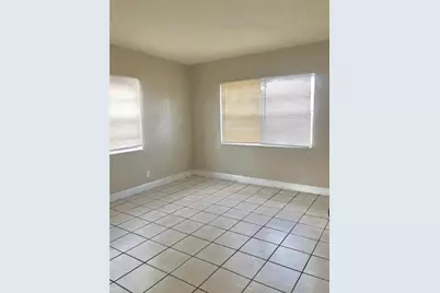 736 NW 14th Terrace #1, Fort Lauderdale, FL 33311 - Photo 4