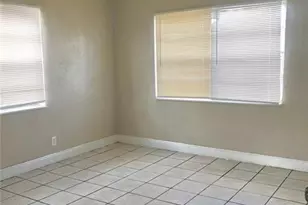 713 NW 14th Terrace, Fort Lauderdale, FL 33311 - Photo 4