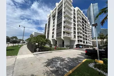 1440 Brickell Bay Drive #606, Miami, FL 33131 - Photo 16