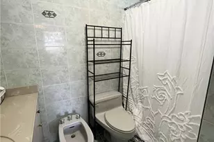 225 E 41st St, Hialeah, FL 33013 - Photo 12