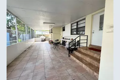 225 E 41st Street, Hialeah, FL 33013 - Photo 14