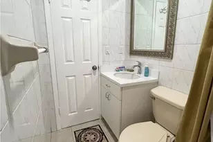 225 E 41st St, Hialeah, FL 33013 - Photo 10