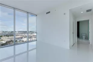 851 NE 1st Ave, Miami, FL 33132 - Photo 8