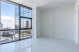 851 NE 1st Ave, Miami, FL 33132 - Photo 16