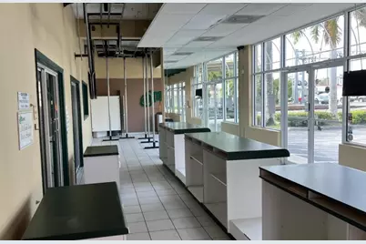 1212 NE 26th Street, Wilton Manors, FL 33305 - Photo 2