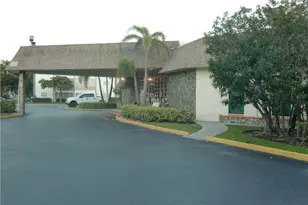 4401 NW 41st St, Lauderdale Lakes, FL 33319 - Photo 18