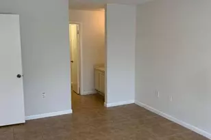 2714 N Nob Hill Rd, Sunrise, FL 33322 - Photo 6