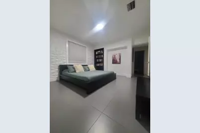 200 SW 3rd Avenue, Hallandale Beach, FL 33009 - Photo 4