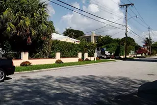 9324 Abbott Ave, Surfside, FL 33154 - Photo 22