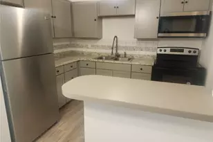 900 SW 11th St, Hallandale Beach, FL 33009 - Photo 2