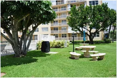 201 N Ocean Boulevard #1106, Pompano Beach, FL 33062 - Photo 16