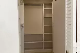 100 Golden Isles Dr, Hallandale Beach, FL 33009 - Photo 12