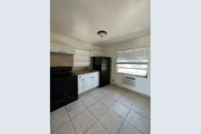 2417 N 19th Avenue #6, Hollywood, FL 33020 - Photo 1