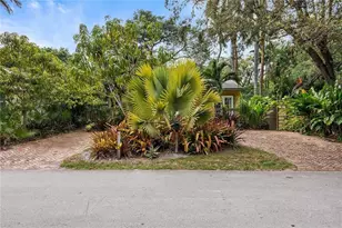 709 SW 12th Ave, Fort Lauderdale, FL 33312 - Photo 2