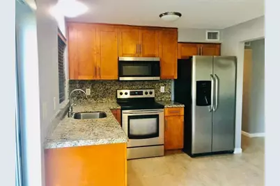 1449 N 14 #102, Hollywood, FL 33020 - Photo 2