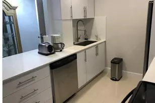900 NE 18th Ave, Fort Lauderdale, FL 33304 - Photo 4