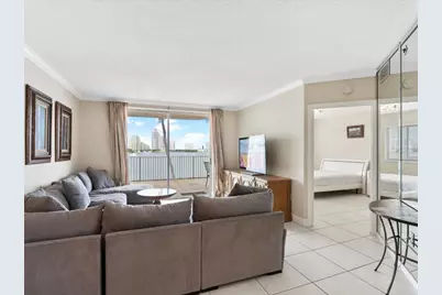 18260 N Bay Road #304, North Miami Beach, FL 33160 - Photo 14