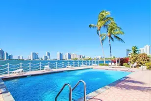 18260 N Bay Rd, North Miami Beach, FL 33160 - Photo 48