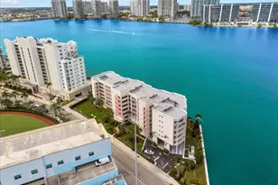 18260 N Bay Rd, North Miami Beach, FL 33160 - Photo 40