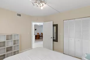 18260 N Bay Rd, North Miami Beach, FL 33160 - Photo 26