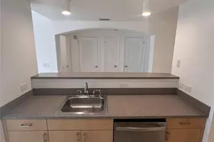 533 NE 3rd Ave, Fort Lauderdale, FL 33301 - Photo 12