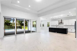 9224 Crestview Cir, Palm Beach Gardens, FL 33412 - Photo 4