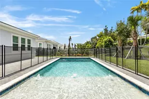 9224 Crestview Cir, West Palm Beach, FL 33412 - Photo 2