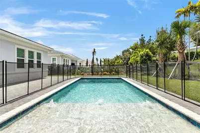 9224 Crestview Circle, Palm Beach Gardens, FL 33412 - Photo 2