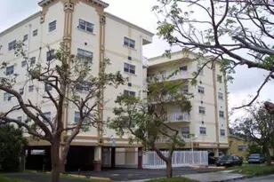 2008 Jackson St, Hollywood, FL 33020 - Photo 2