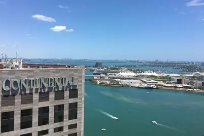 335 S Biscayne Boulevard #4004, Miami, FL 33131 - Photo 2