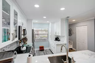 9261 Vista Del Lago, Boca Raton, FL 33428 - Photo 10