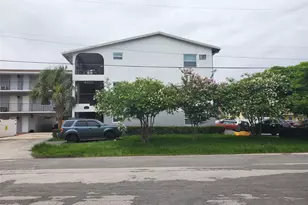 1021 NE 24th Ave, Pompano Beach, FL 33062 - Photo 14