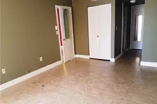 1400 St Charles Pl, Pembroke Pines, FL 33026 - Photo 8