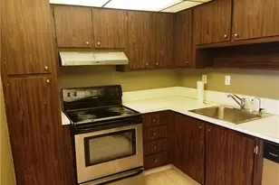 1400 St Charles Pl, Pembroke Pines, FL 33026 - Photo 6