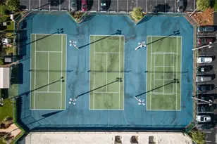 1400 St Charles Pl, Pembroke Pines, FL 33026 - Photo 30