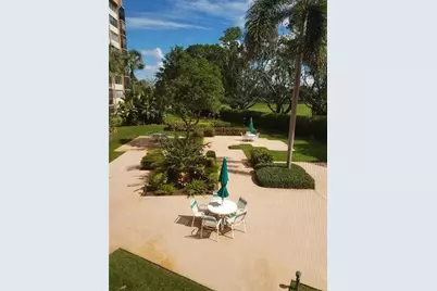 1400 Saint Charles Place #211, Pembroke Pines, FL 33026 - Photo 12