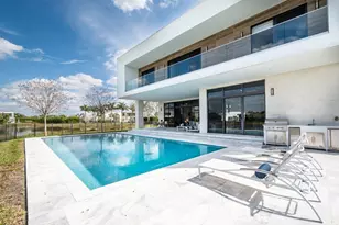 16553 Botaniko Dr, Weston, FL 33326 - Photo 2