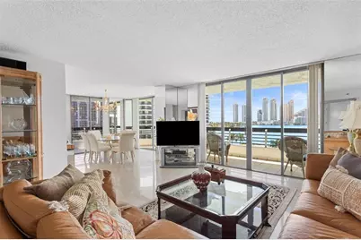 3530 Mystic Pointe Drive #910, Aventura, FL 33180 - Photo 4