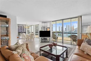 3530 Mystic Pointe Dr, Aventura, FL 33180 - Photo 4